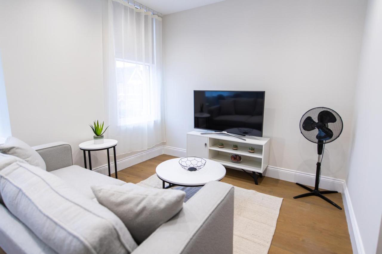 Aparthotel Ealing Residency Londyn Zewnętrze zdjęcie