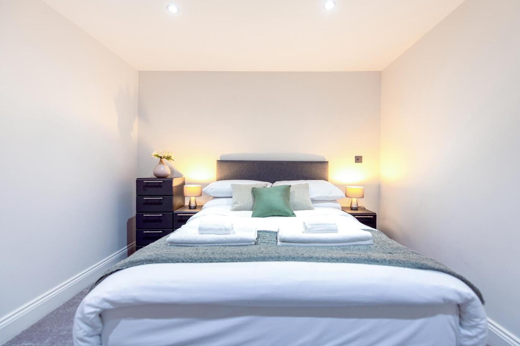 Aparthotel Ealing Residency Londyn Zewnętrze zdjęcie