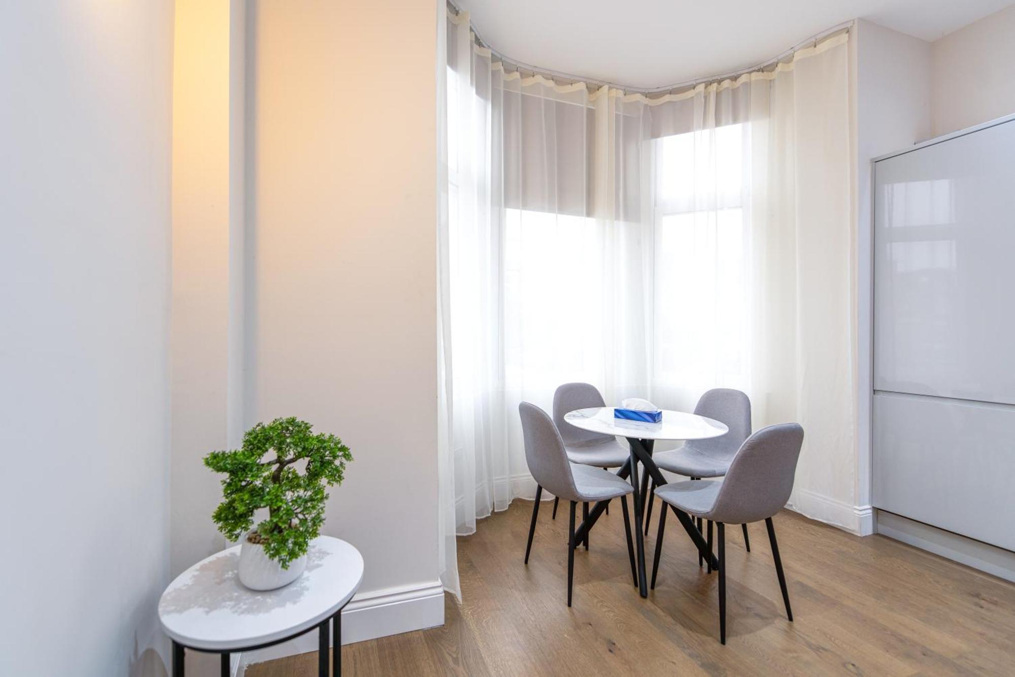 Aparthotel Ealing Residency Londyn Zewnętrze zdjęcie